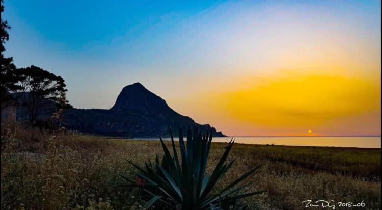 Appartamento I Tramonti Di Cofano Кастеллуццо Екстер'єр фото