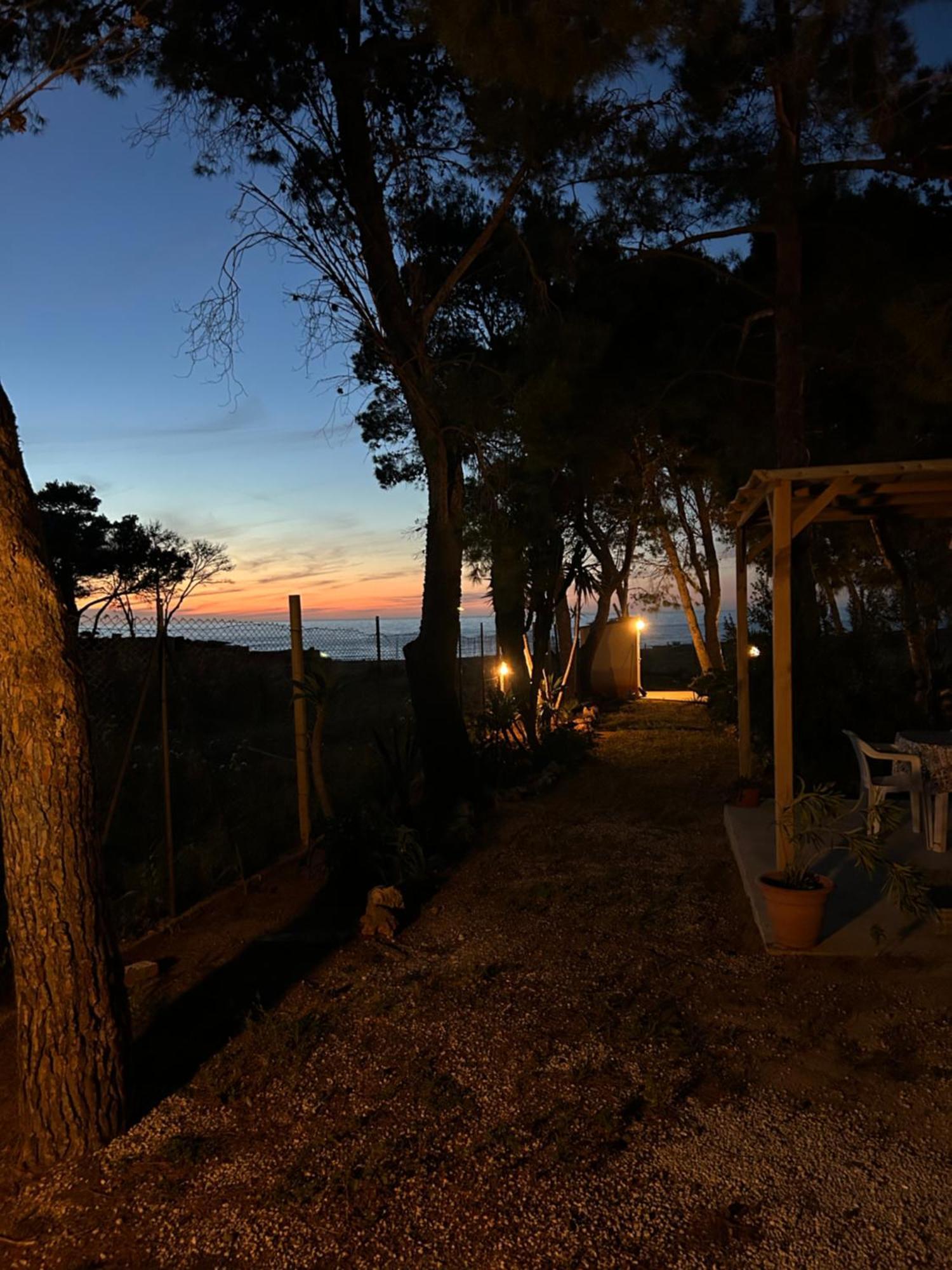 Appartamento I Tramonti Di Cofano Кастеллуццо Екстер'єр фото